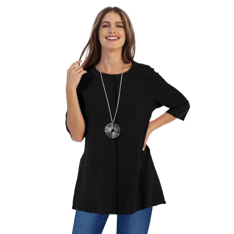 Focus Diagonal Rib High-Low Tunic in Black - CS-342