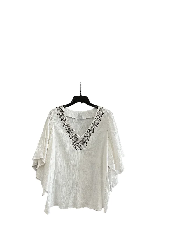 Top Short Sleeve By Chicos In White, Size: Xl