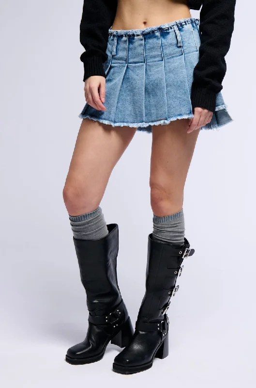 COOL GIRL PLEATED DISTRESSED MINI SKIRT