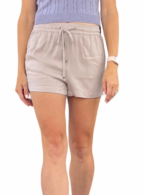 Permanent Vacay Shorts In Beige